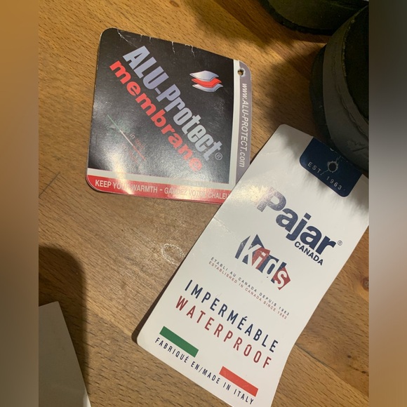 Pajar kids size 2 Winter Boots - Picture 11 of 14